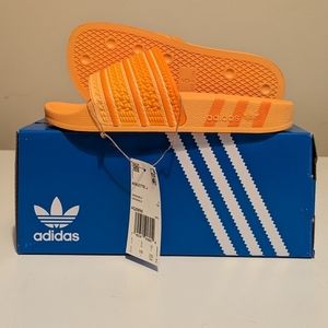 𝅺ADIDAS adilette slides
